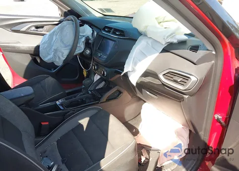 2021 Chevrolet Trailblazer Awd Ls z USA, uszkodzony, nr VIN KL79MNSL8MB134570